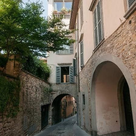 B&B La Torretta Di Via Tassis 베르가모 외부 사진