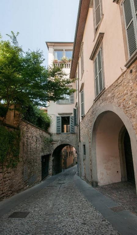 B&B La Torretta Di Via Tassis 베르가모 외부 사진