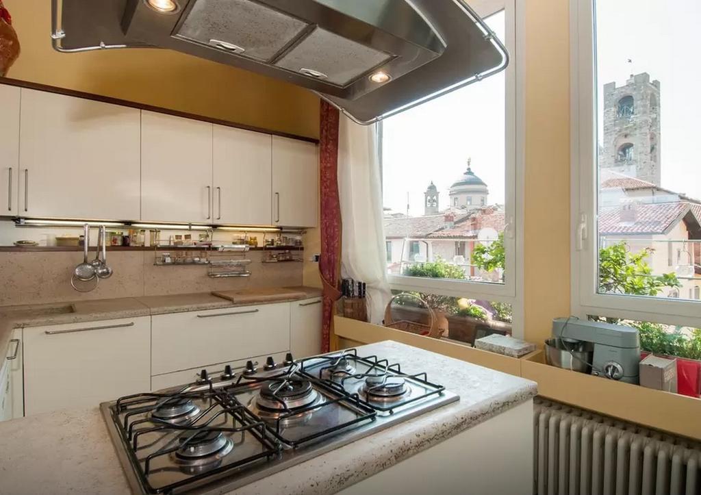 B&B La Torretta Di Via Tassis 베르가모 외부 사진
